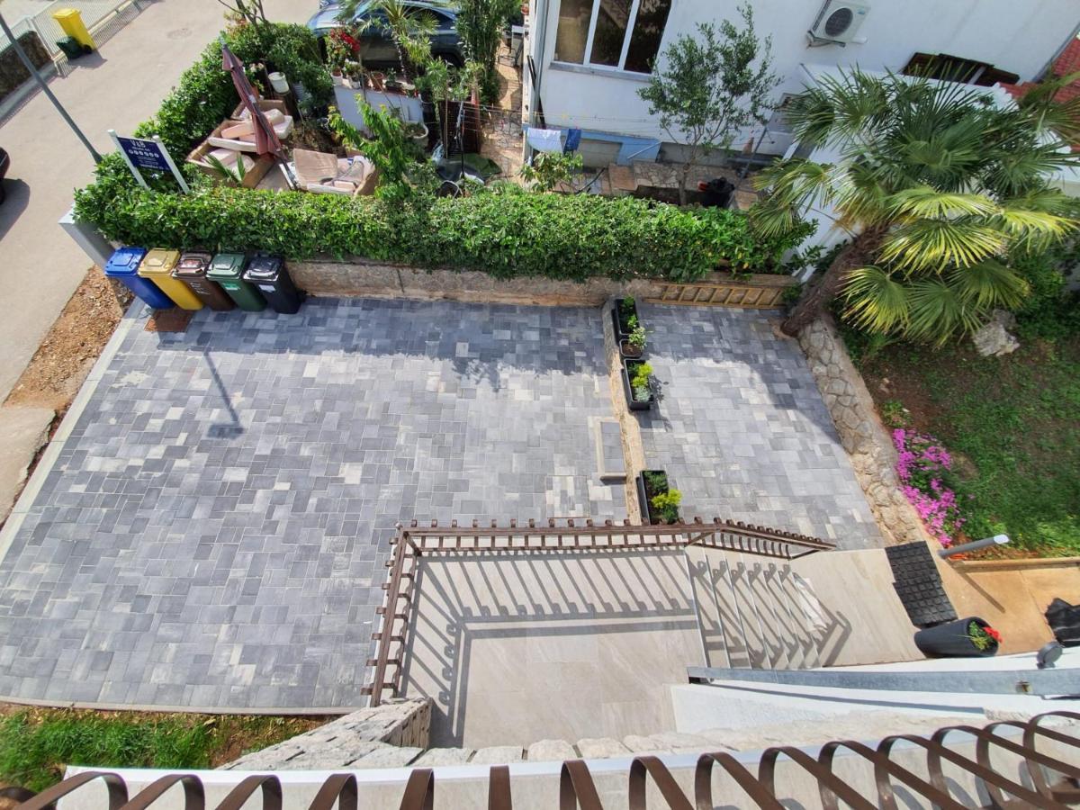 Vila Beleca Krk - Apartments Rest & Sea Krk Town Exterior photo